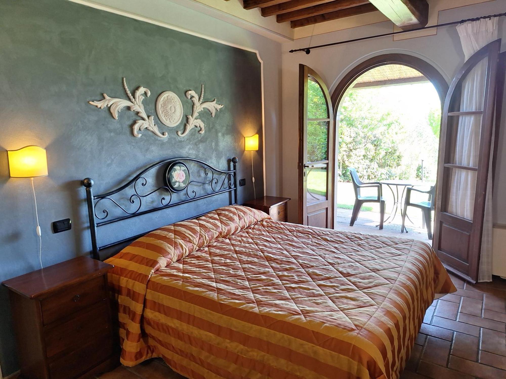 Antico Borgo Il Cardino Bed & Breakfast San Gimignano Exterior photo